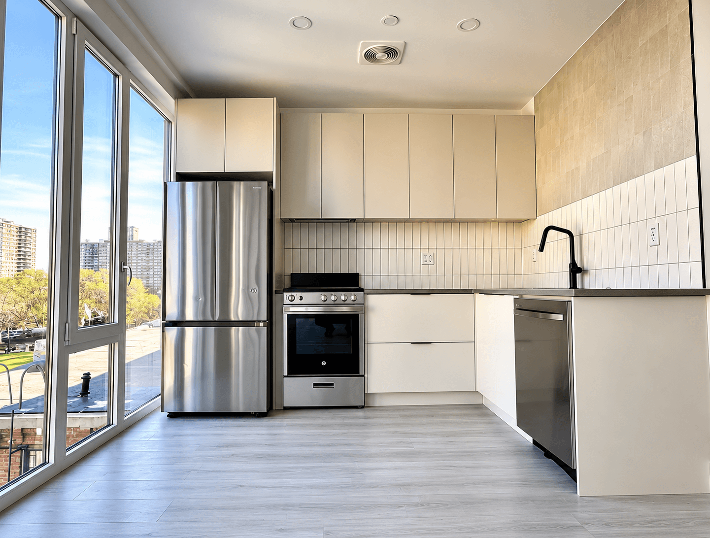 344 Lorimer Street, photo 7